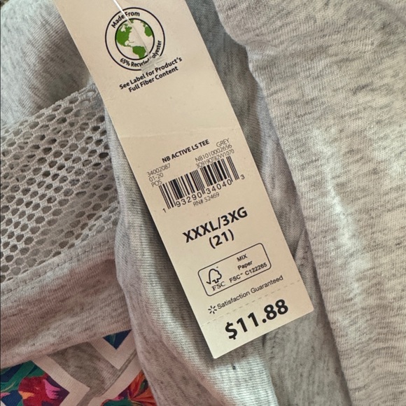 No Boundaries Gray 'Fierce' Womens Sweater with Tropical Floral Graphics XXL NWT - Picture 6 of 7